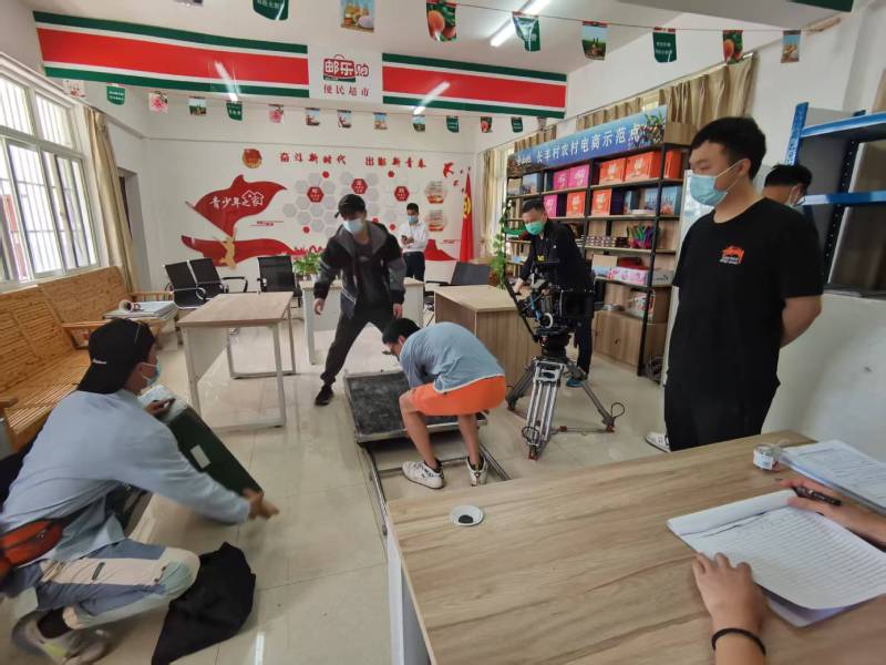 追星女孩心理学分析报告：全州县广告片拍摄公司揭秘饭圈应援式传播逻辑